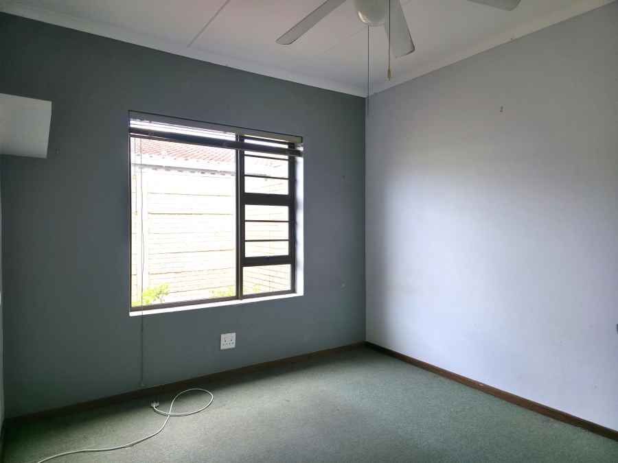 2 Bedroom Property for Sale in Jeffreys Bay Central Eastern Cape